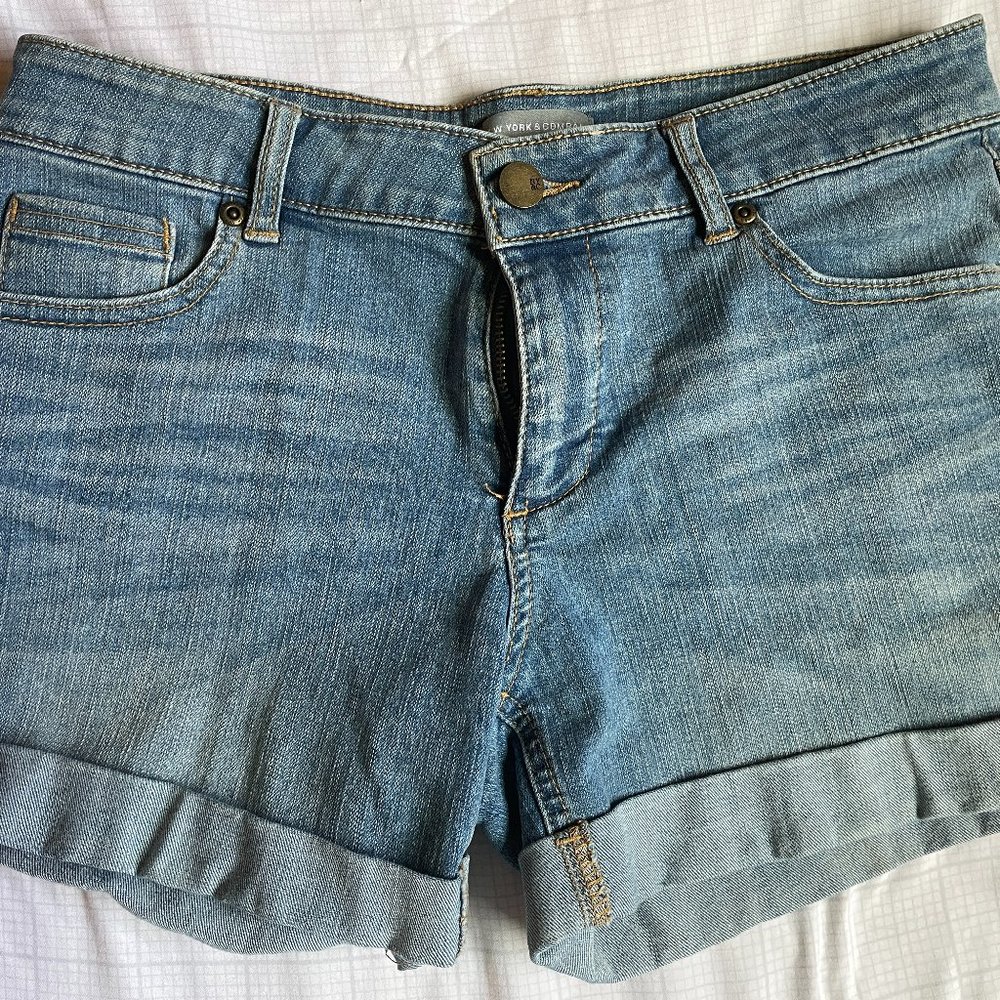 New York & Company stretch denim shorts
